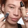Тональна основа Love Fusion 24H Moisture Foundation KIKO MILANO модель KM000000878003B