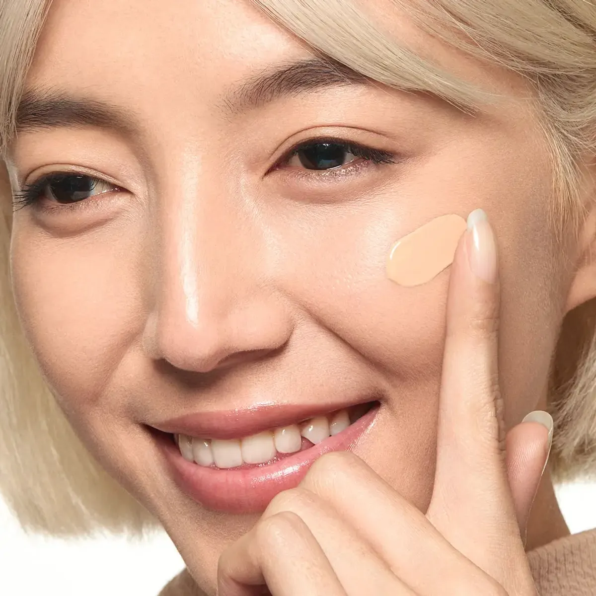 Тональна основа Love Fusion 24H Moisture Foundation KIKO MILANO модель KM000000878020B Фото