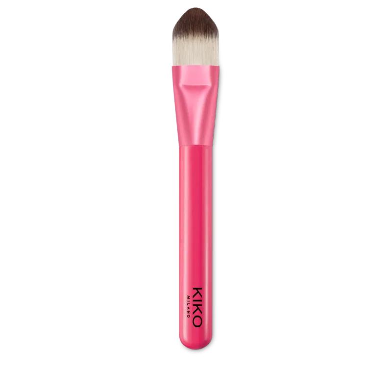 Пензлик для тональної основи Smart Foundation Brush 101 KIKO MILANO модель KM0050102810144